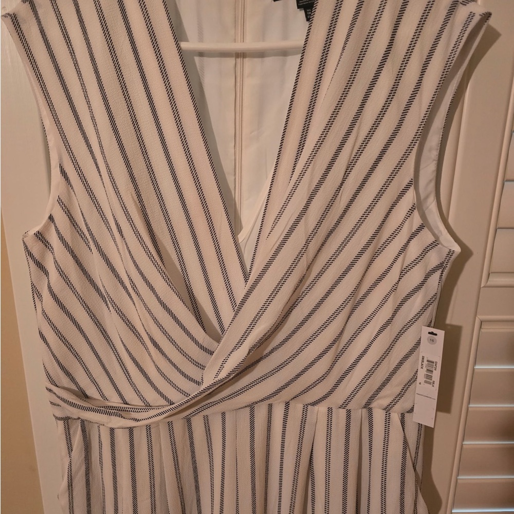 Maggy London Black and White Striped jumpsuit - Picture 4 of 6
